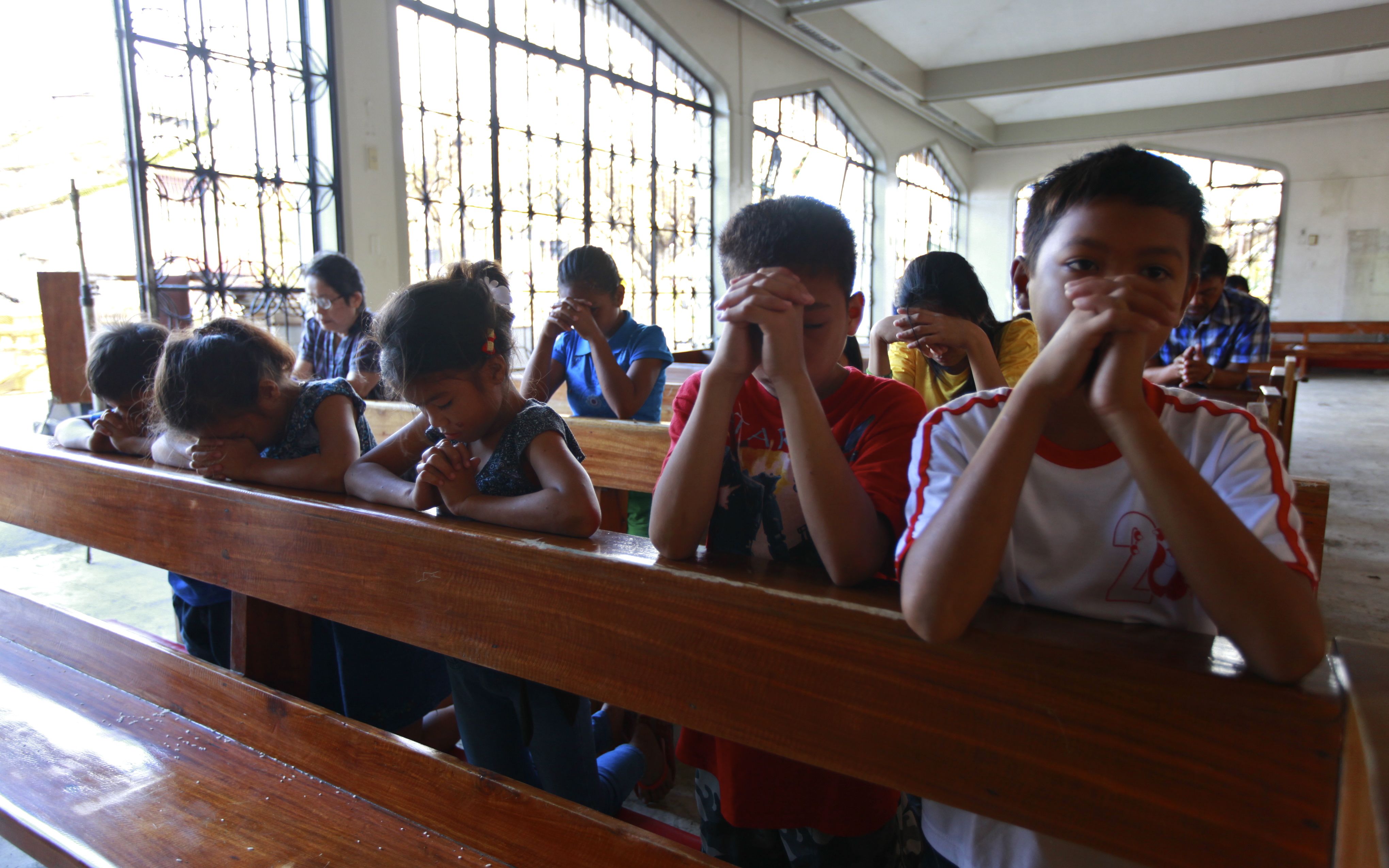 Tacloban-Children-by-Bernardino-Testa-November-2013