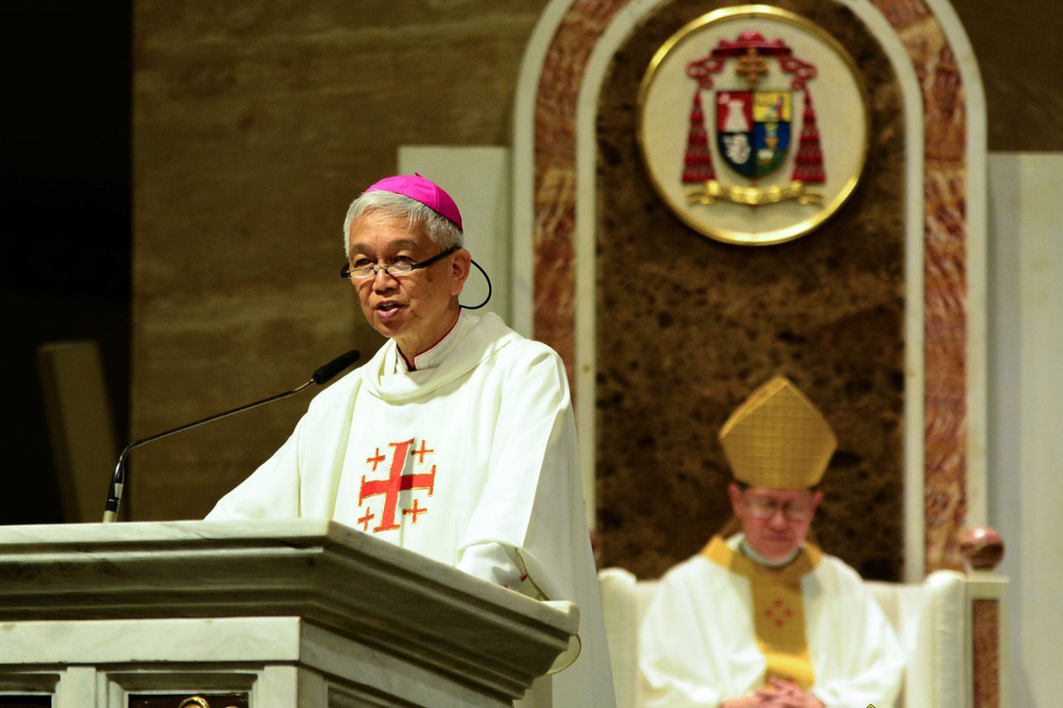 Pope names administrator of Manila archdiocese