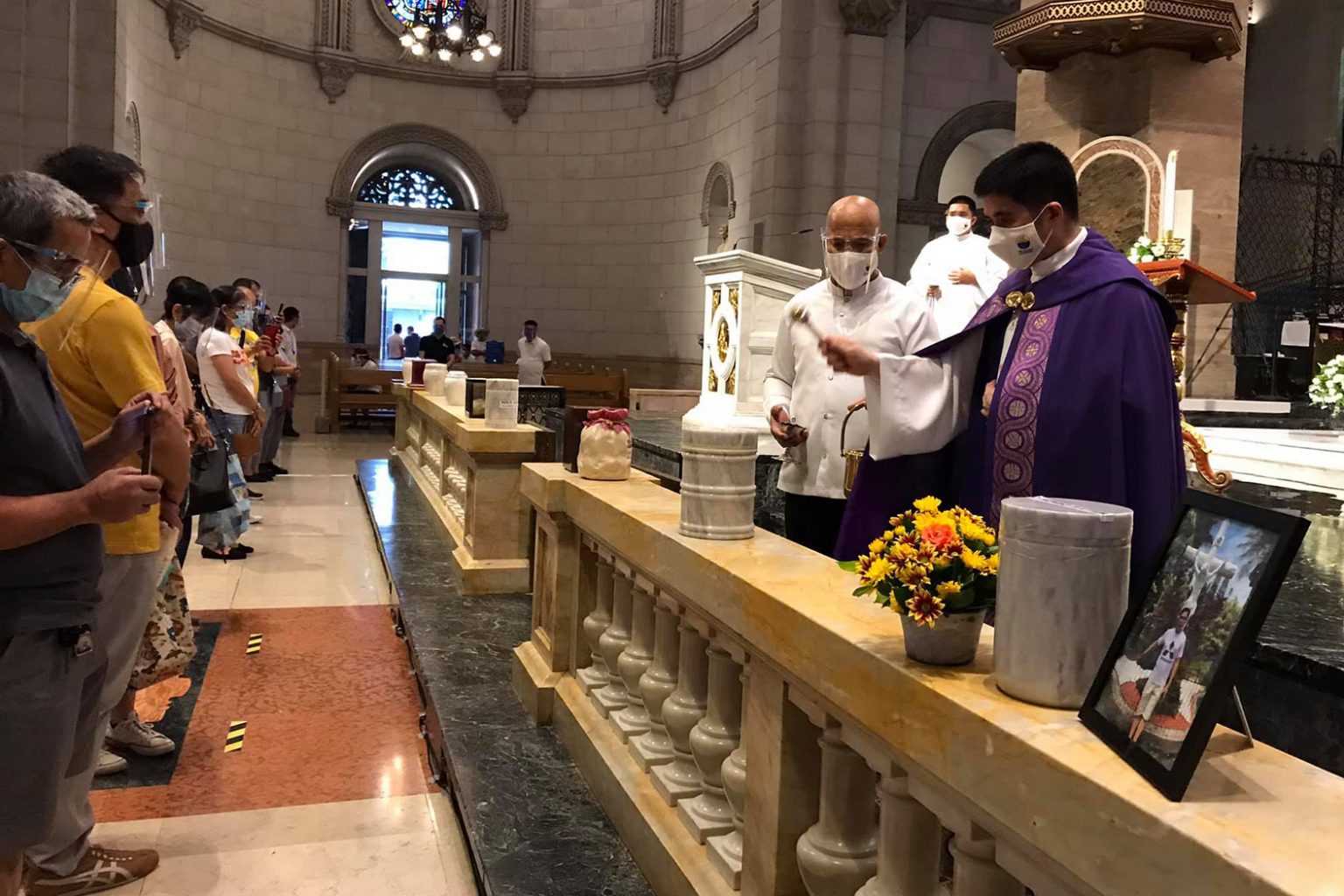 Don’t keep cremation ashes at home, bishop tells Catholics
