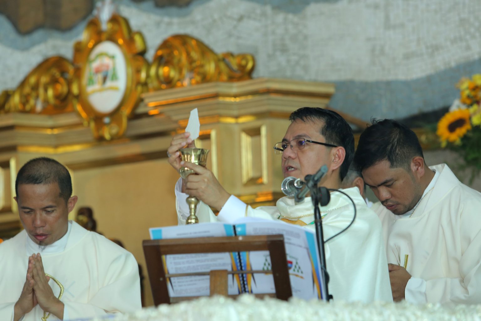 Basilan prelate won’t allow desecration of chapels to derail peace efforts