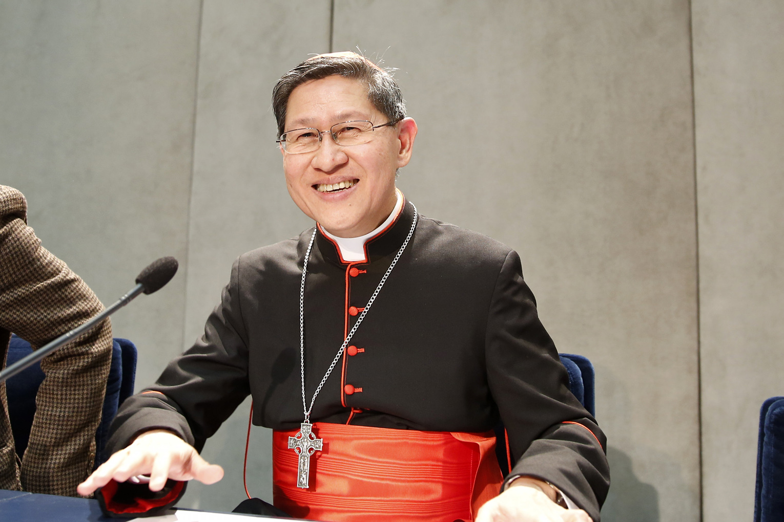 Pope names Cardinal Tagle to Eastern Churches congregation