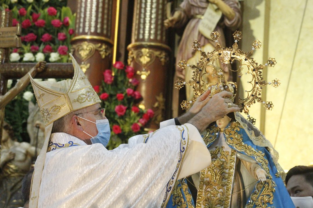 ‘Mother of Novaliches’ receives pontifical coronation
