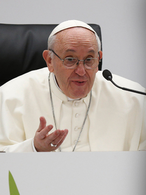 Pope Francis’ Lenten message: Addiction to digital media can hurt human relationships