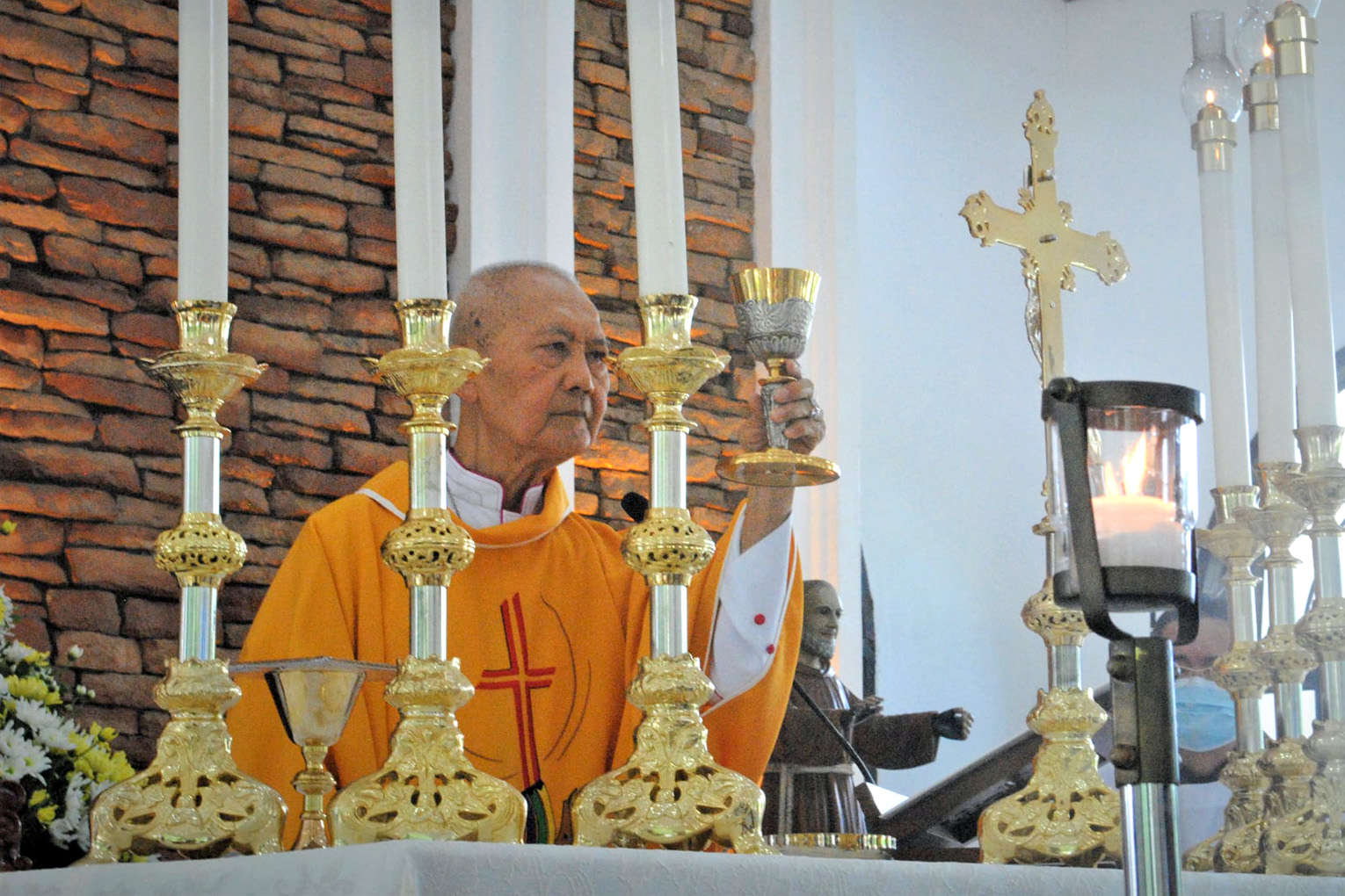 Bishop Nacua, the only Filipino Capuchin prelate, dies at 77