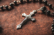 Praying of the Ros(M)ary